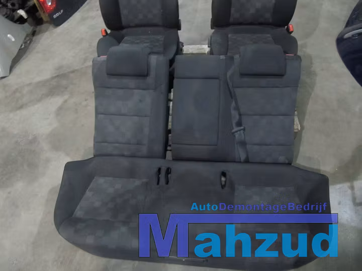 Koop Compleet interieur bij Autodemontagebedrijf Mahzud