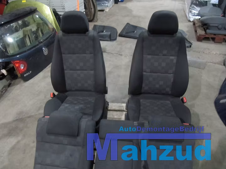 Koop Compleet interieur bij Autodemontagebedrijf Mahzud