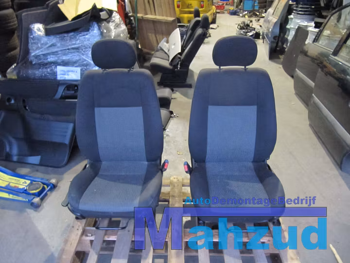 Koop Compleet interieur bij Autodemontagebedrijf Mahzud