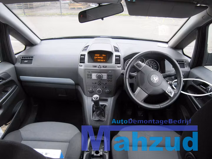 Koop Compleet interieur bij Autodemontagebedrijf Mahzud