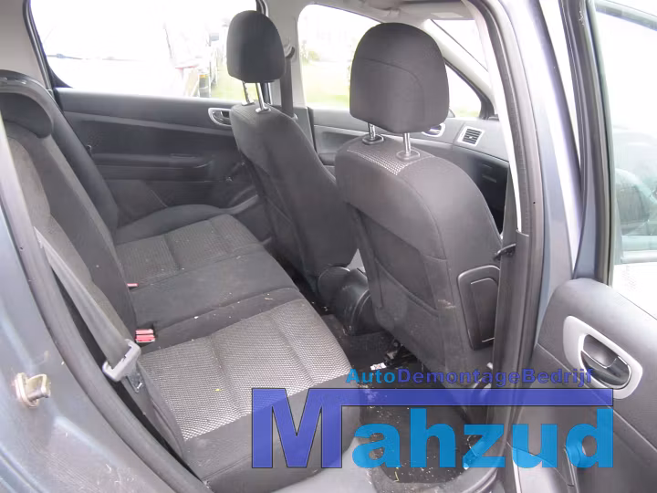 Koop Compleet interieur bij Autodemontagebedrijf Mahzud