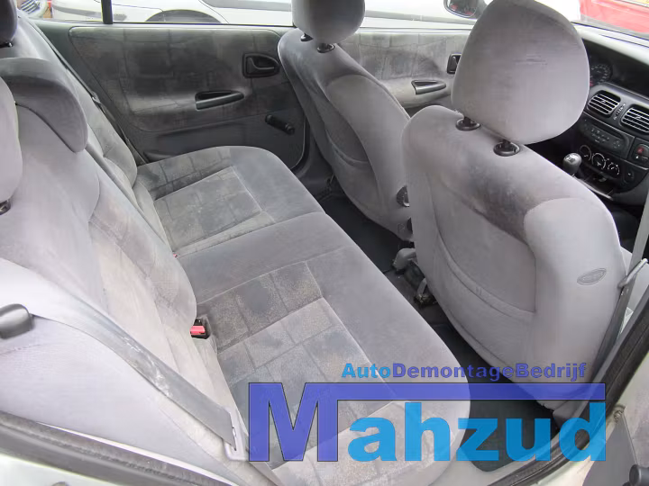 Koop Compleet interieur bij Autodemontagebedrijf Mahzud