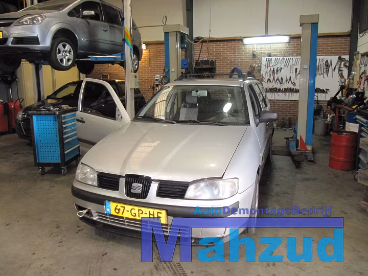 Koop Compleet interieur bij Autodemontagebedrijf Mahzud