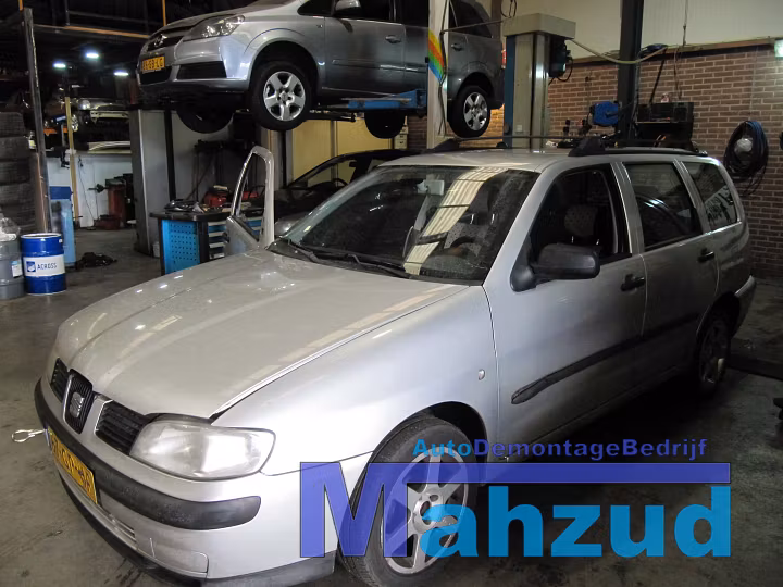 Koop Compleet interieur bij Autodemontagebedrijf Mahzud