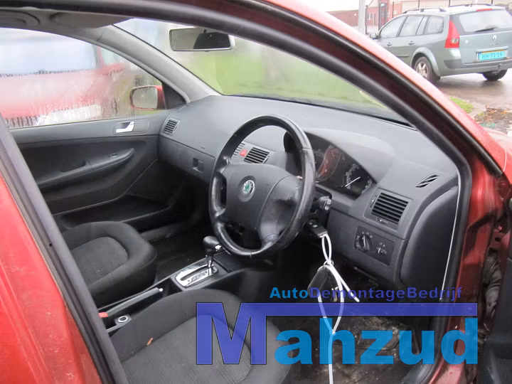 Koop Compleet interieur bij Autodemontagebedrijf Mahzud