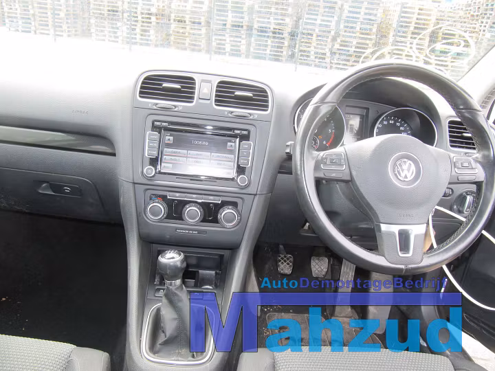 Koop Compleet interieur bij Autodemontagebedrijf Mahzud