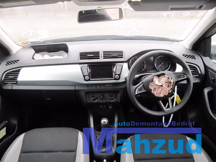 Koop Compleet interieur bij Autodemontagebedrijf Mahzud