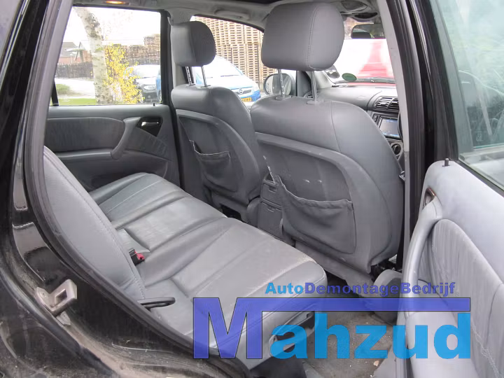 Koop Compleet interieur bij Autodemontagebedrijf Mahzud