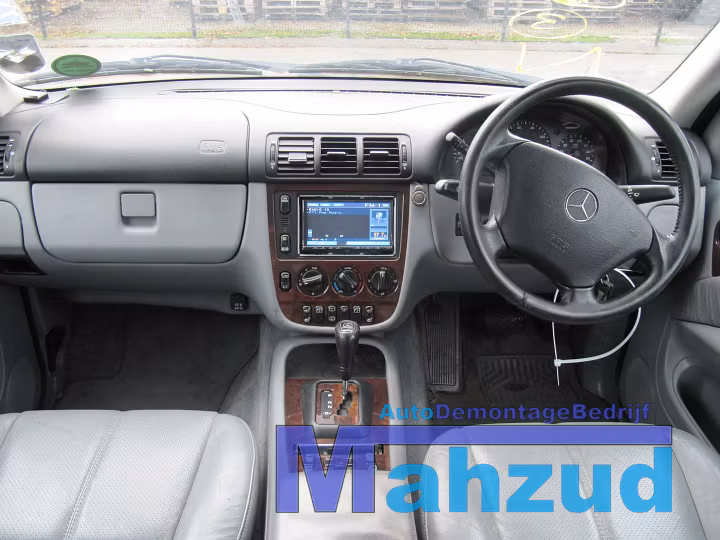 Koop Compleet interieur bij Autodemontagebedrijf Mahzud