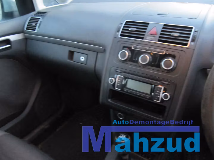 Koop Compleet interieur bij Autodemontagebedrijf Mahzud