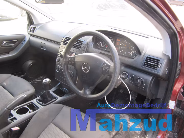 Koop Compleet interieur bij Autodemontagebedrijf Mahzud