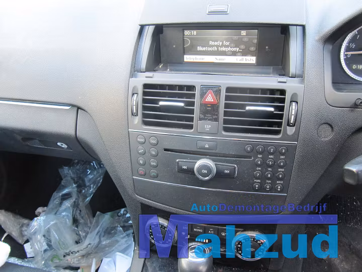 Koop Compleet interieur bij Autodemontagebedrijf Mahzud