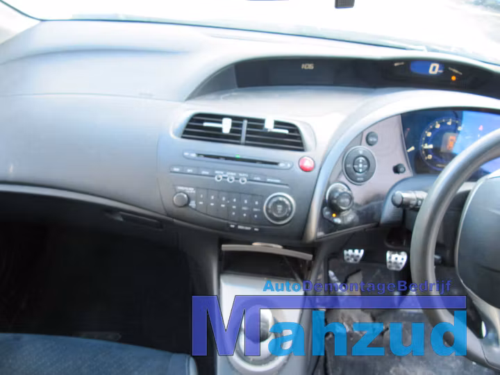 Koop Compleet interieur bij Autodemontagebedrijf Mahzud