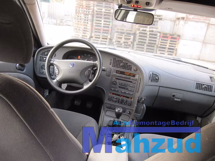 Koop Compleet interieur bij Autodemontagebedrijf Mahzud