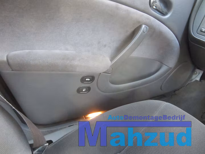 Koop Compleet interieur bij Autodemontagebedrijf Mahzud