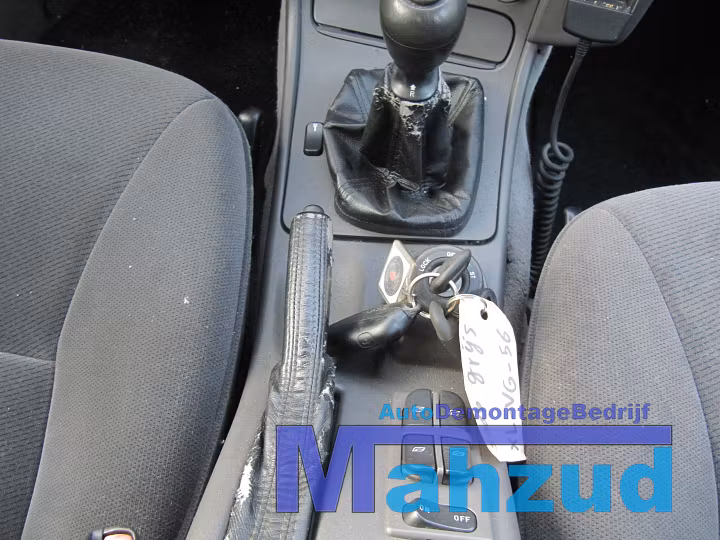 Koop Compleet interieur bij Autodemontagebedrijf Mahzud