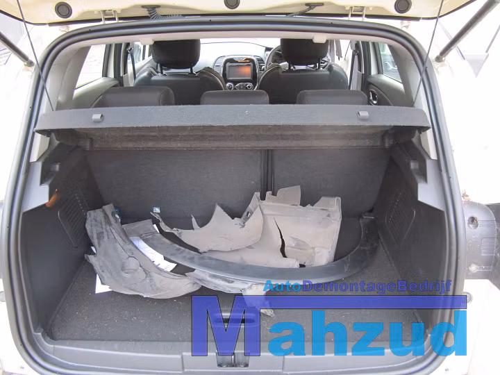 Koop Compleet interieur bij Autodemontagebedrijf Mahzud