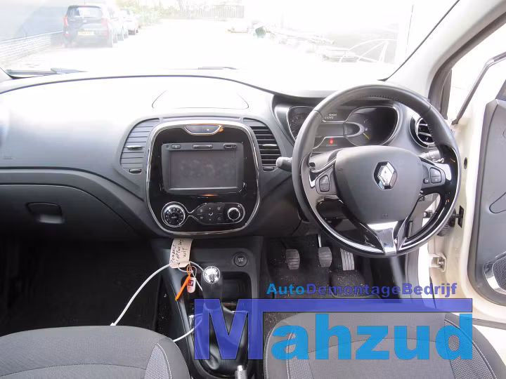 Koop Compleet interieur bij Autodemontagebedrijf Mahzud