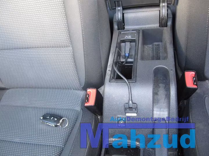 Koop Compleet interieur bij Autodemontagebedrijf Mahzud