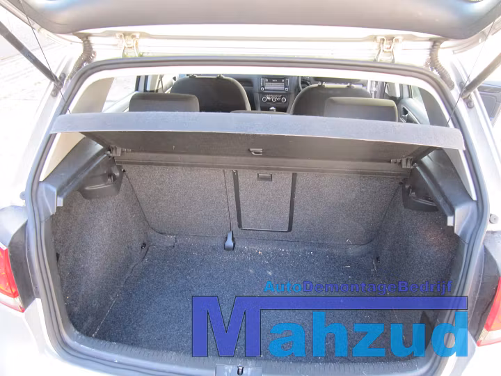 Koop Compleet interieur bij Autodemontagebedrijf Mahzud