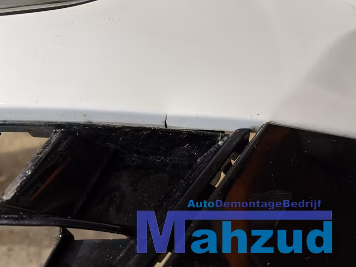 Koop Voorbumper bij Autodemontagebedrijf Mahzud