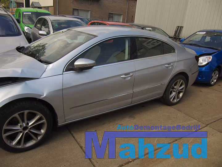 Koop Motorblok | Kaal bij Autodemontagebedrijf Mahzud