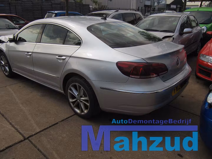 Koop Motorblok | Kaal bij Autodemontagebedrijf Mahzud