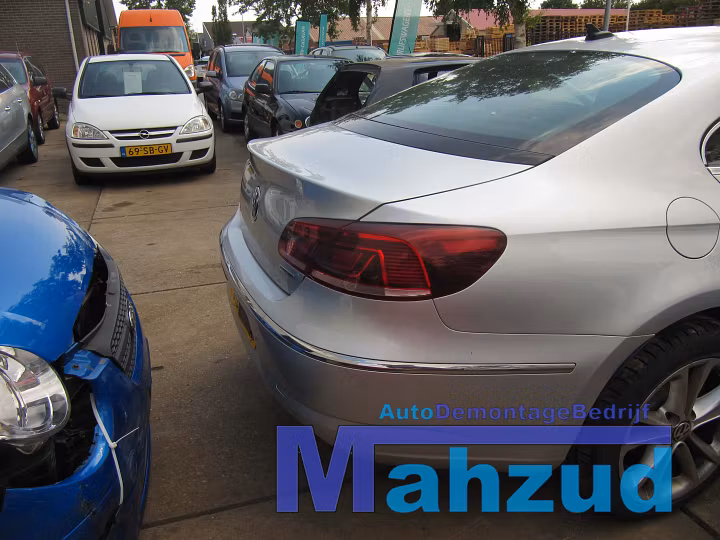 Koop Motorblok | Kaal bij Autodemontagebedrijf Mahzud