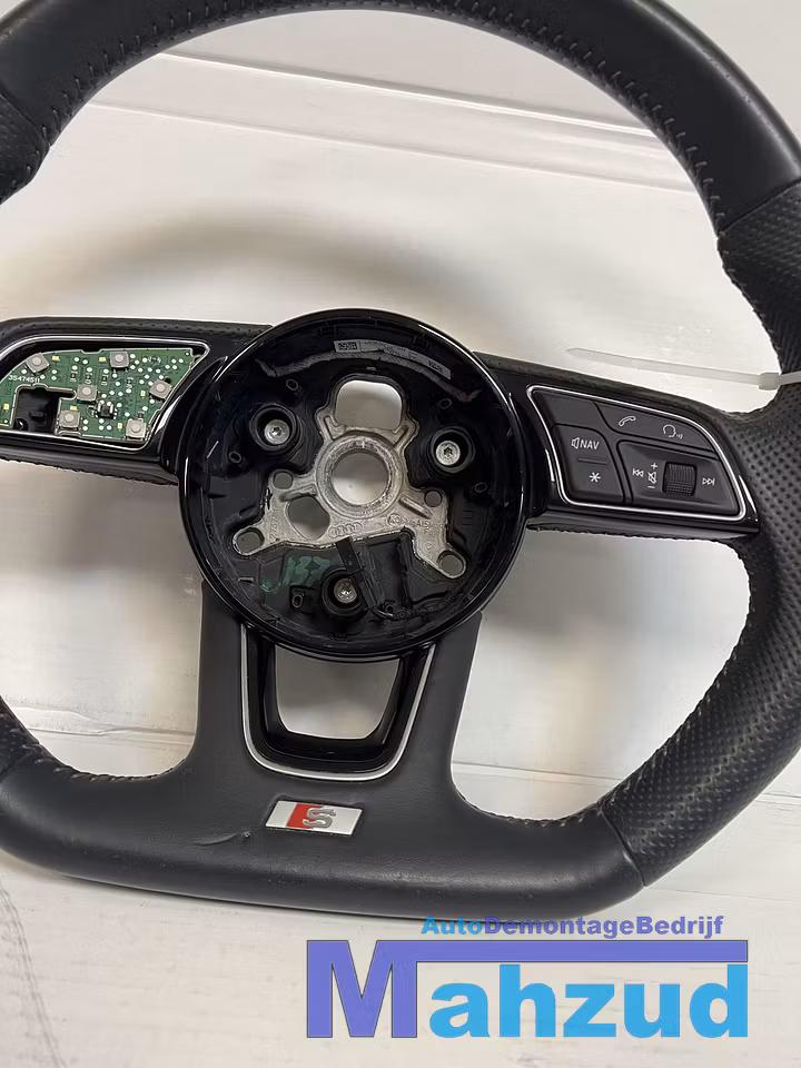 Koop Stuurwiel bij Autodemontagebedrijf Mahzud