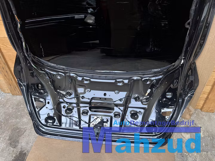 Koop Achterklep | Achterdeur bij Autodemontagebedrijf Mahzud