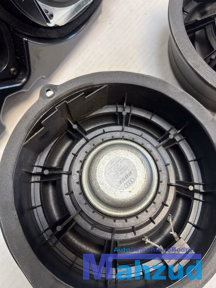 Koop Speaker | Set bij Autodemontagebedrijf Mahzud
