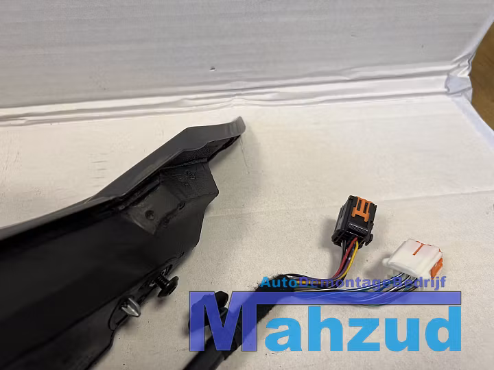 Koop Buitenspiegel | Enkel bij Autodemontagebedrijf Mahzud