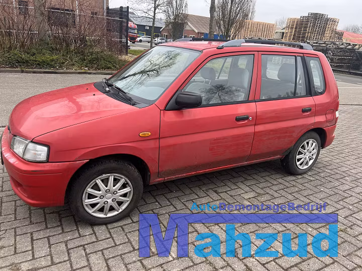MAZDA DEMIO ROOD SU voorscherm links zijscherm 1996-2003 image 1