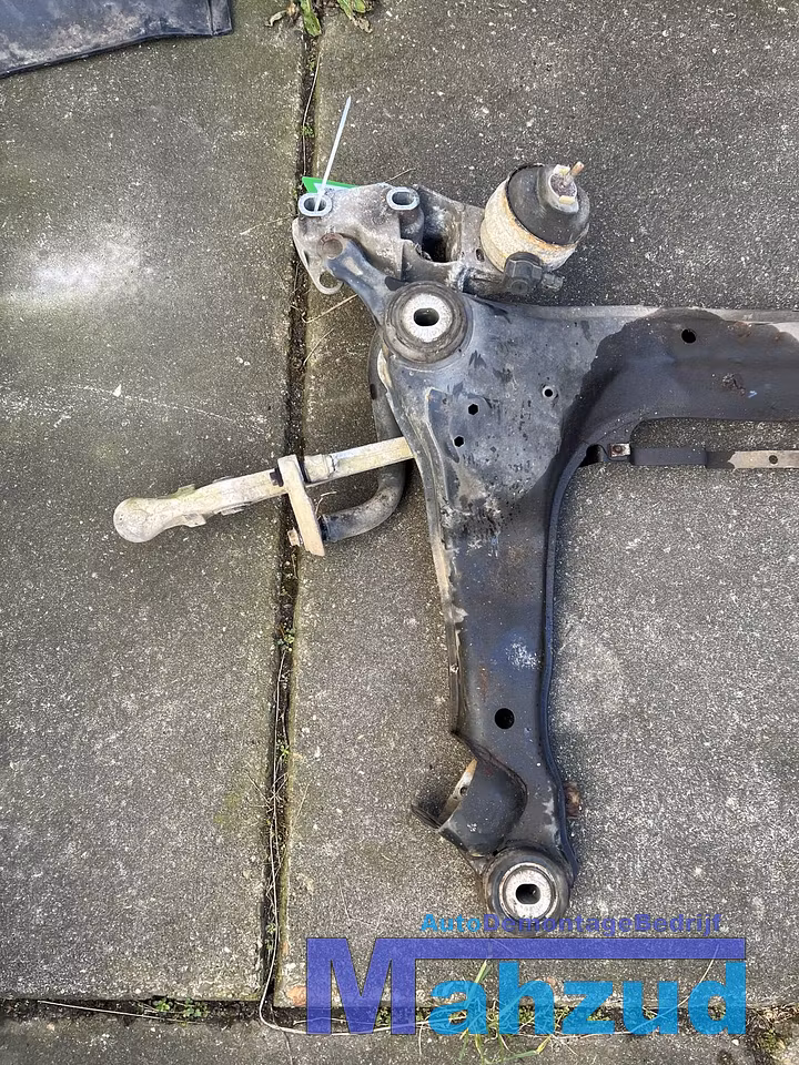 Koop Subframe bij Autodemontagebedrijf Mahzud