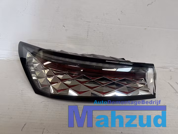 Koop Achterlicht | Enkel bij Autodemontagebedrijf Mahzud