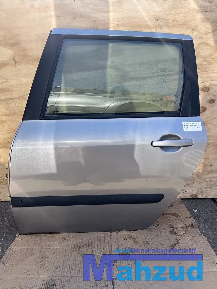 Koop Portier | Deur | Enkel bij Autodemontagebedrijf Mahzud
