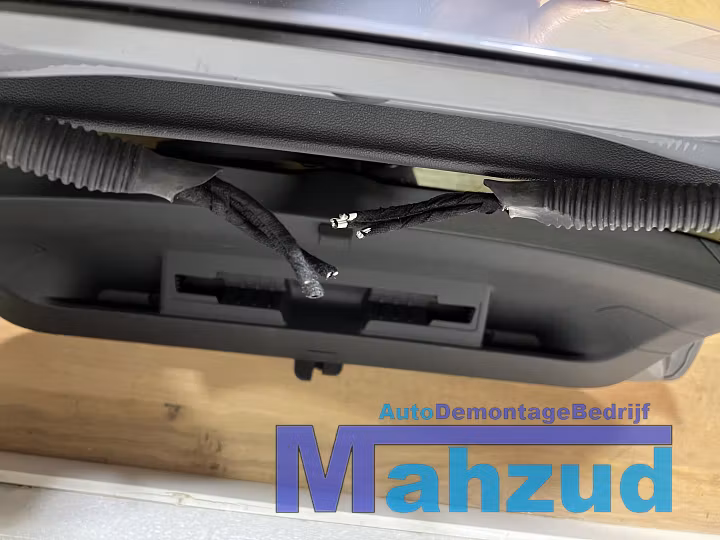 Koop Achterklep | Achterdeur bij Autodemontagebedrijf Mahzud