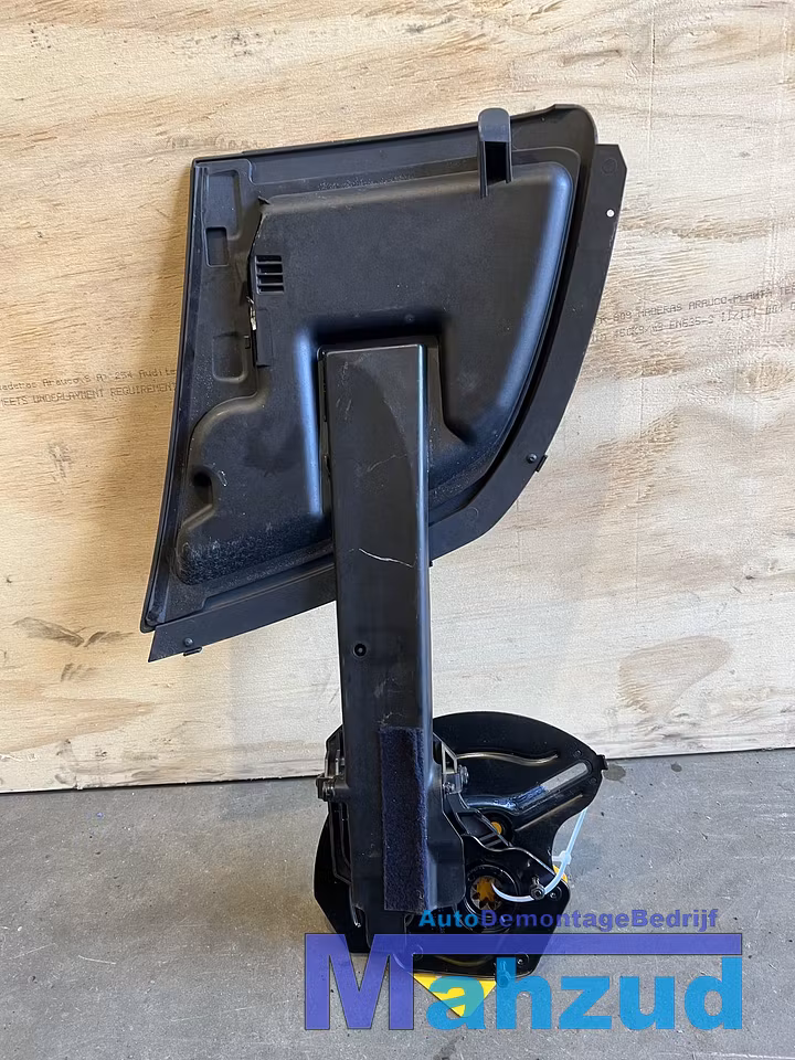 Koop Cabrio afdekplaat bij Autodemontagebedrijf Mahzud