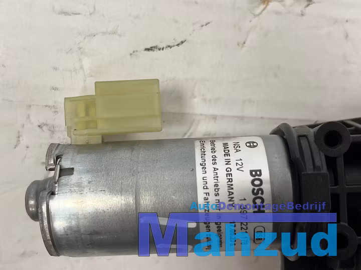 Koop Sluithulpmotor | Achterklep bij Autodemontagebedrijf Mahzud