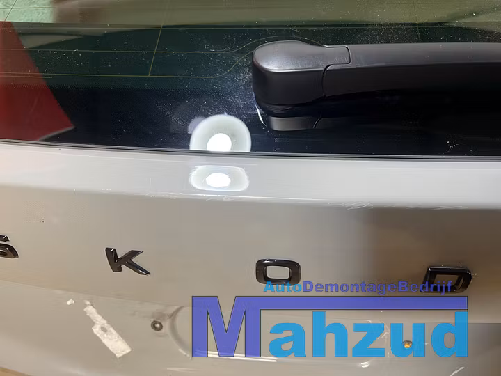 Koop Achterklep | Achterdeur bij Autodemontagebedrijf Mahzud