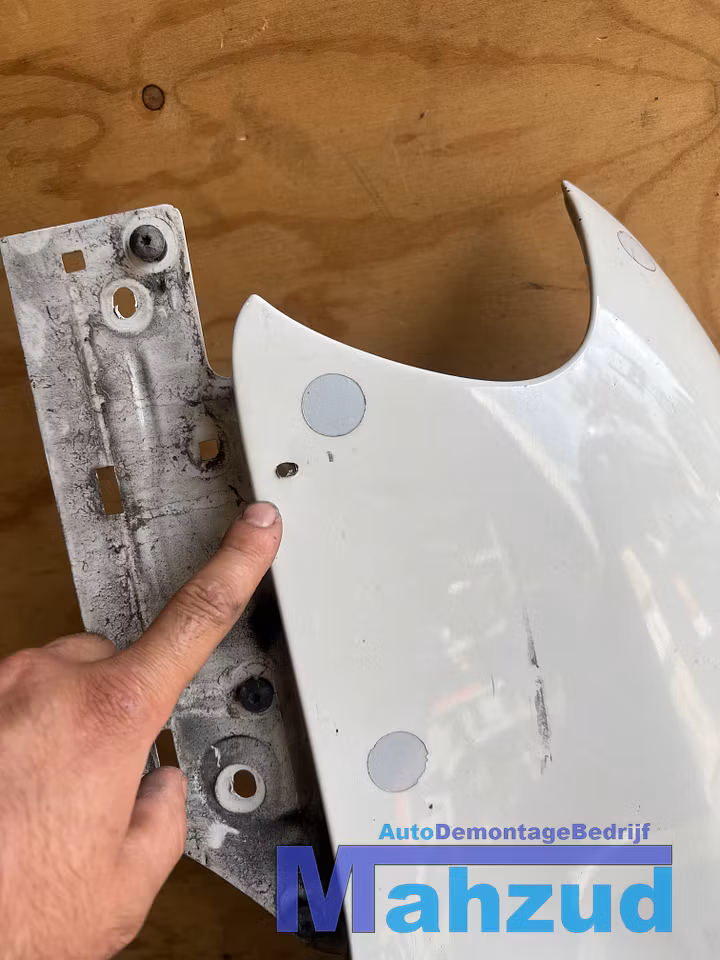 Koop Zijpaneel | Zijscherm | Voorscherm bij Autodemontagebedrijf Mahzud