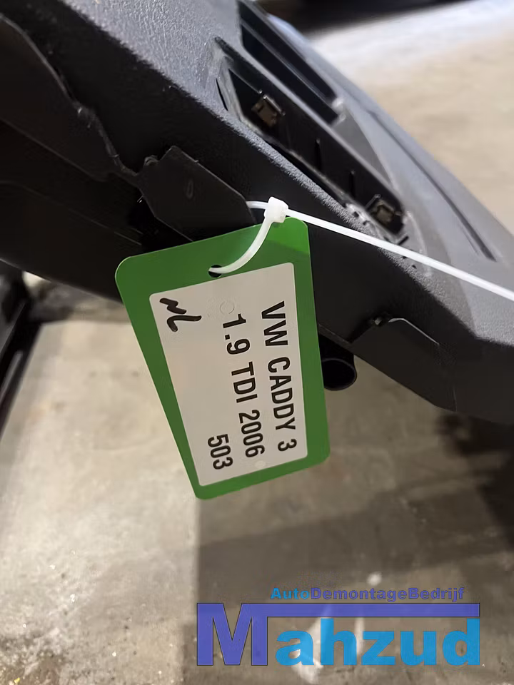 Koop Dashboard | Behuizing bij Autodemontagebedrijf Mahzud