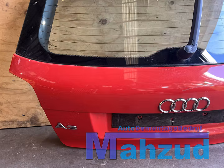 Koop Achterklep | Achterdeur bij Autodemontagebedrijf Mahzud