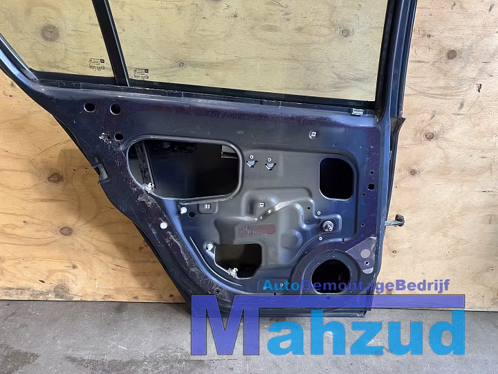 Koop Portier | Deur | Enkel bij Autodemontagebedrijf Mahzud