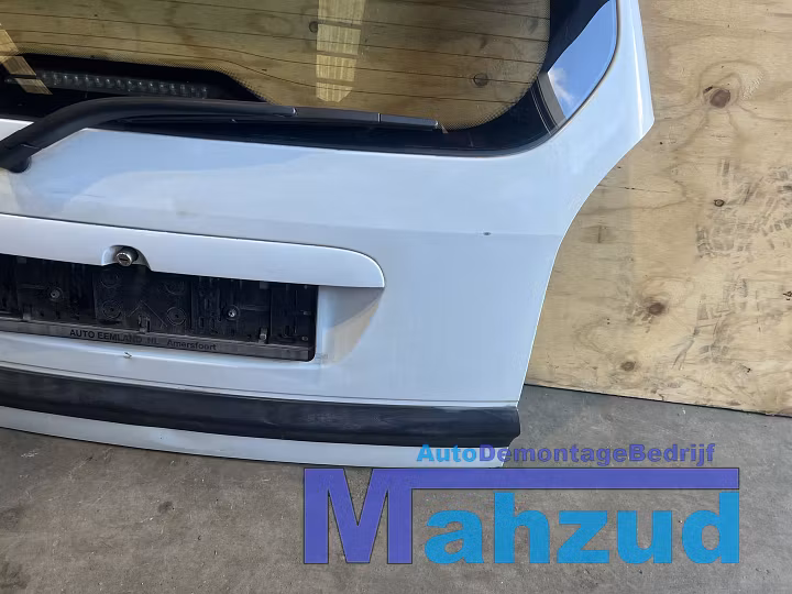 Koop Achterklep | Achterdeur bij Autodemontagebedrijf Mahzud