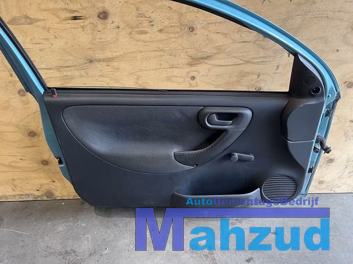 Koop Portier | Deur | Enkel bij Autodemontagebedrijf Mahzud