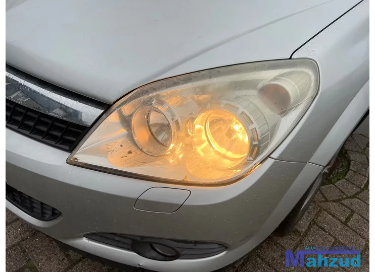 Koop Koplamp | Enkel bij Autodemontagebedrijf Mahzud