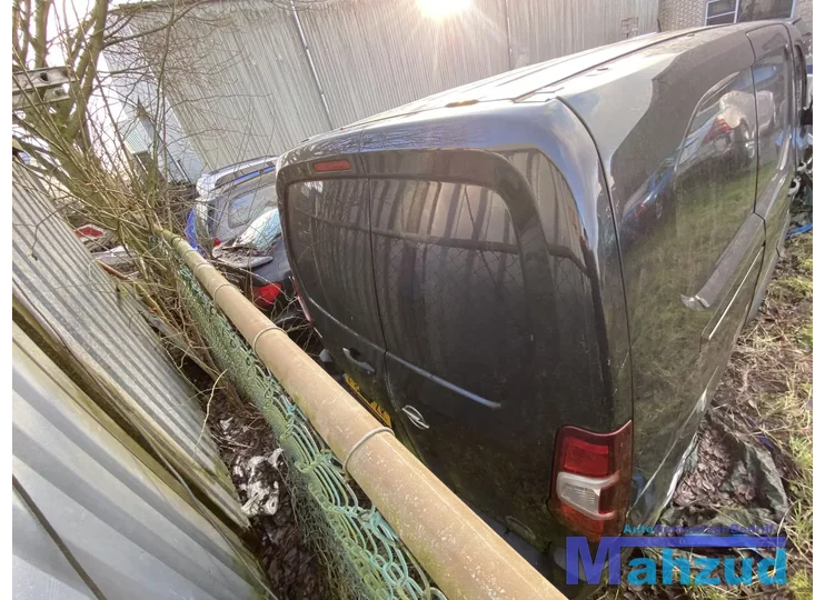 Koop Achterklep | Achterdeur bij Autodemontagebedrijf Mahzud