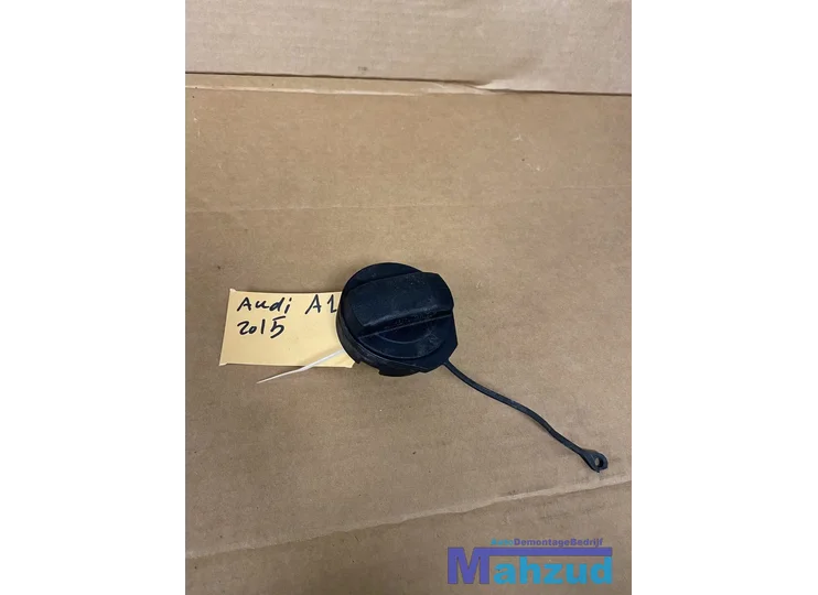 Koop Tankdop bij Autodemontagebedrijf Mahzud