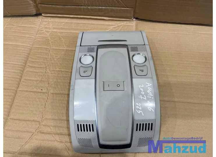 Koop Binnenverlichting schakelaar bij Autodemontagebedrijf Mahzud